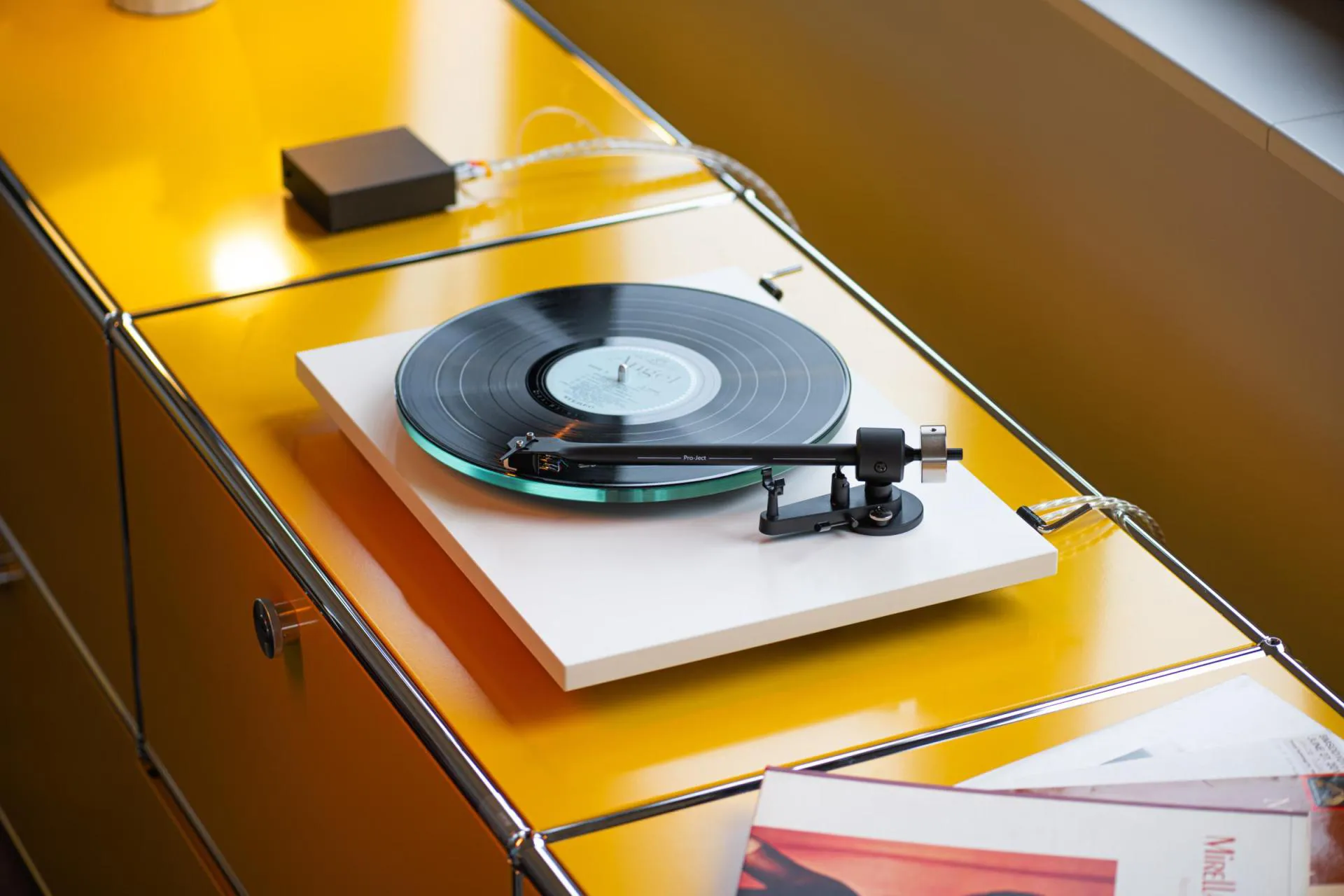 Pro-ject T2 gramofon